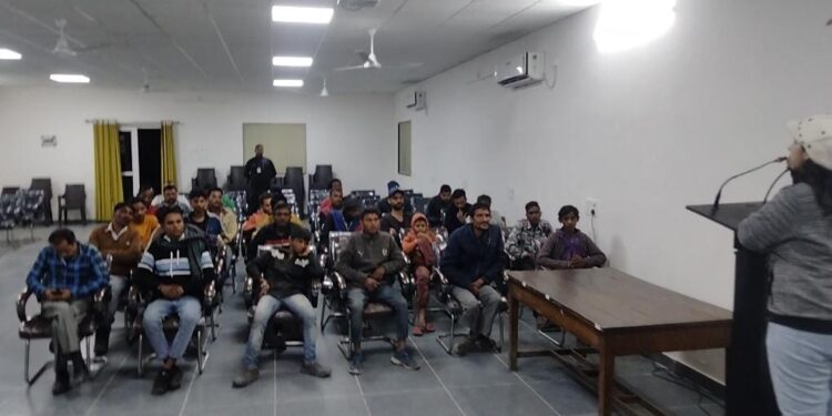 50 नशेड़ियों की काउंसलिंगऔर 01 नशेड़ी को परिजनों की सहमति से भिजवाया नशा मुक्ति केंद्र…..