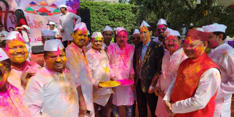 श्रमजीवी पत्रकार यूनियन द्वारा आयोजित किया गया होली मिलन समारोह…..