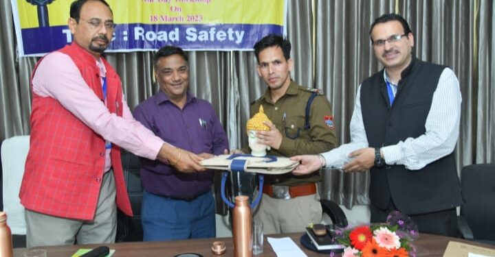 हल्द्वानी में एक दिवसीय सड़क सुरक्षा कार्यशाला का किया गया आयोजन…..
