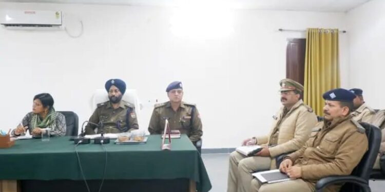 रमज़ान और नवरात्रि के मद्देनज़र हल्द्वानी कोतवाली में पीस कमेटी की बैठक, धार्मिक स्थलों में लाउडस्पीकरों पर…
