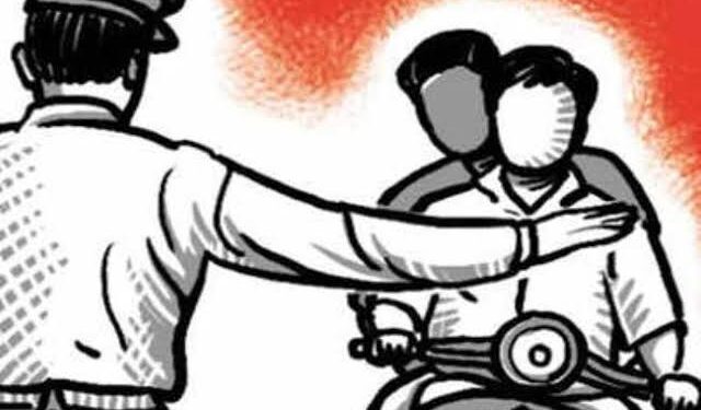 हल्द्वानी बनभुलपुरा पुलिस ने चलाया सघन चैकिंगअभियान, काटे दर्जन भर बाइको के चालान…..