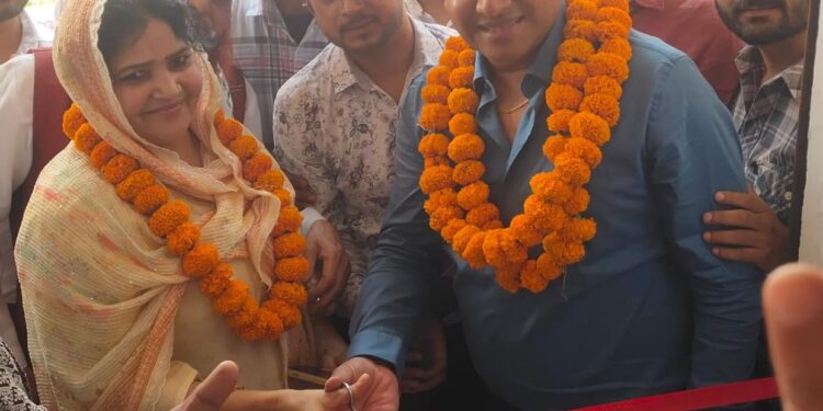 लाईफ हेल्थ केयर सेंटर व जच्चा बच्चा केंद्र का शुभारंभ……