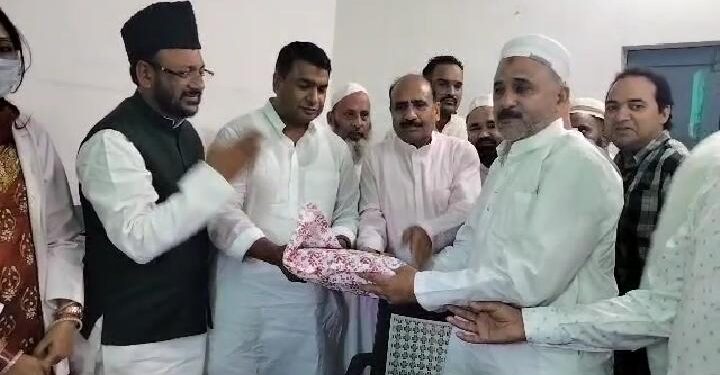 हल्द्वानी से हज यात्रा पर जाने से पहले चयनित हज यात्रियों का हुआ टीकाकरण और प्रशिक्षण कार्यक्रम………