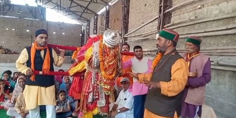 बाबा विश्वनाथ मां जगदीशिला डोली यात्रा पहुंची सितारगंज……