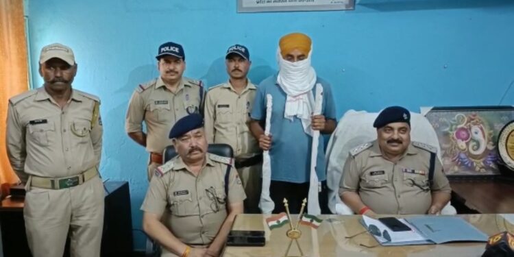 अवैध दो बंदूकों के साथ एक व्यक्ति को पुलिस ने किया गिरफ्तार…..