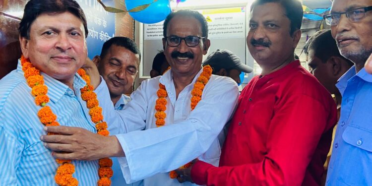 भाजपा कार्यकर्ताओ ने हल्द्वानी इंद्रानगर मे किया जनसम्पर्क, बताई नीतियाँ…….