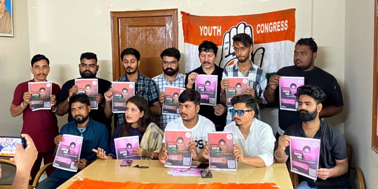 स्वराज आश्रम हल्द्वानी में कॉग्रेस कार्यकर्ताओ की प्रेस वार्ता…..