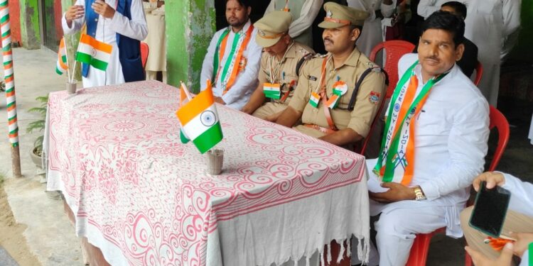 मदरसा फैजाने मदीना अबरारुल उलूम में स्वतन्त्रता दिवस के अवसर पर फहराया गया तिरंगा……