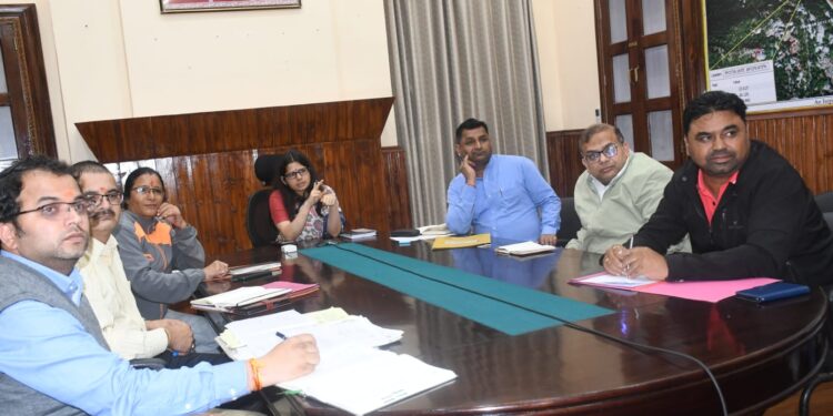 नैनीताल के डीएसए मैदान की जागेगी क़िस्मत होगा सौन्दर्यीकरण  जिलाधिकारी ने की बैठक……