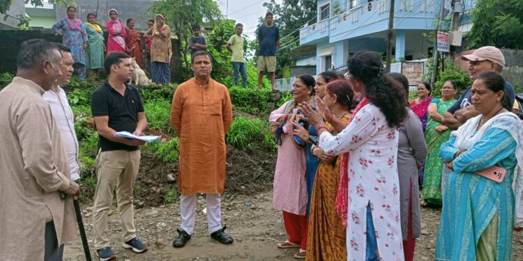 भाजपा प्रदेश प्रवक्ता ने  यहाँ  जल भराव वाले क्षेत्रों का किया निरीक्षण……..