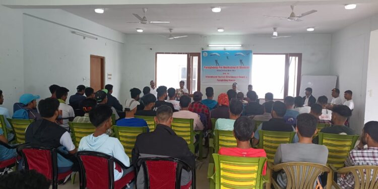 व्यवसायिक पैराग्लाईडिंग पायलटों हेतु किया गया टैण्डम प्रो कार्यशाला का आयोजन……..