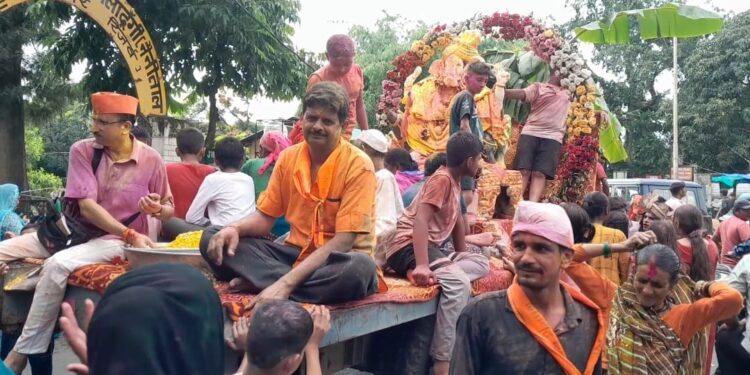 कालाढूंगी मे मूर्ति विसर्जन के साथ हुआ श्री गणेश उत्सव का समापन…….