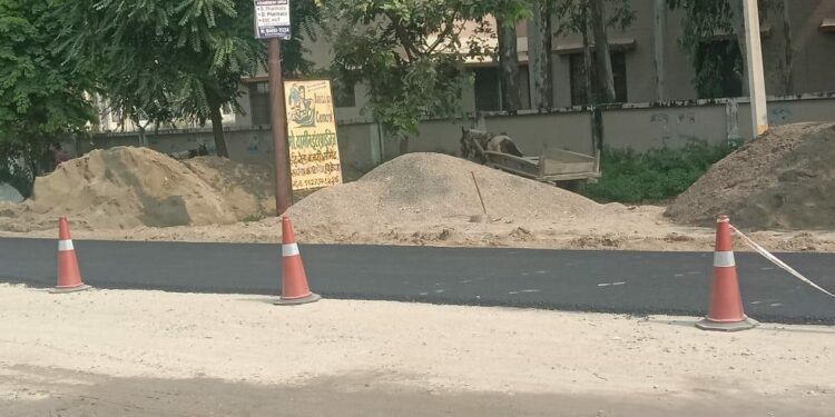 अब फर्राटे से दौड़ेगा महुआखेड़ा गंज,हो रहा रोड का निर्माण………
