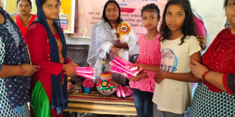 आंगनबाड़ी केंद्र झगड़पुर में पोषण माह के अन्तर्गत किया गया पोषण कार्यक्रम……..