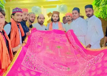 अल्पसंख्यक कांग्रेस ने उर्से साबिर पाक के कलियर में की चादर पोशी प्रियंका गांधी जी का सौंपा संदेश पत्र……