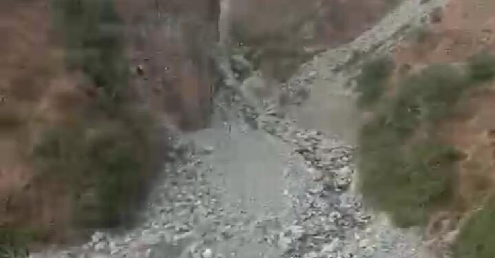 नैनीताल जिले में एक और सड़क हादसा 5 लोगों की मौत…….