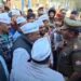 मांगों को लेकर खनन कारोबारी परिवार के साथ बैठे धरने पर, रैली निकालने को लेकर हुई बहस……