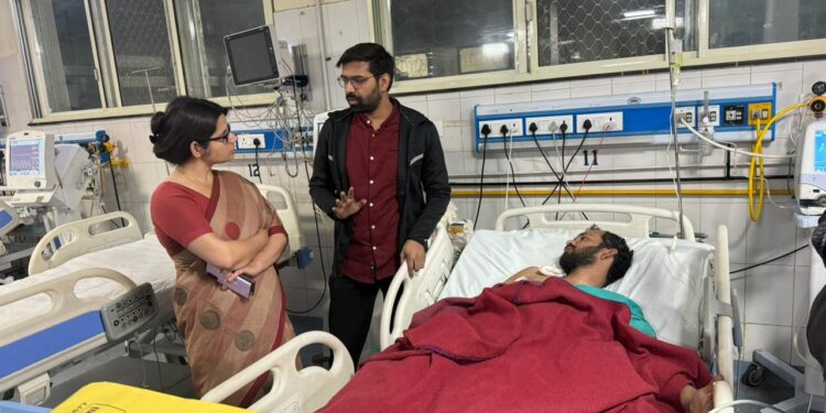 हल्द्वानी_बनभूलपुरा हिंसा: जिलाधिकारी वंदना सिंह ने गंभीर रूप से घायलों का जाना हाल