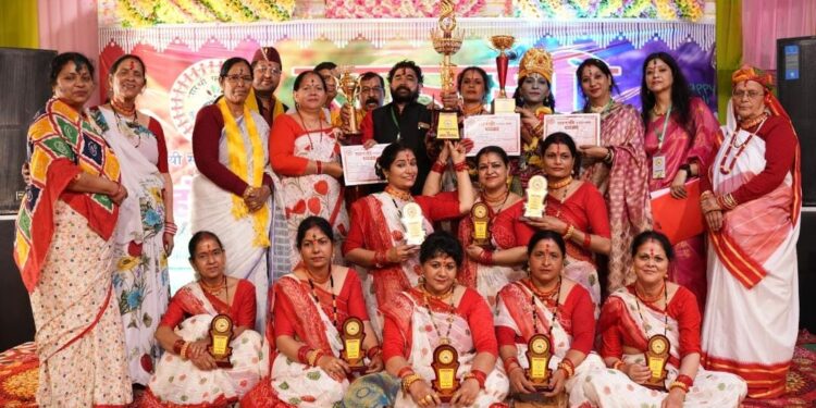 होली महोत्सव प्रतियोगिता 2024 सारथी फाउंडेशन समिति ने आयोजित किया तृतीय होली महोत्सव प्रतियोगिता एवं फूलों की होली का आयोजन