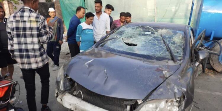 हल्द्वानी_बेकाबू कार ने तीन को रौंदा,तीनो की दर्दनाक मौत