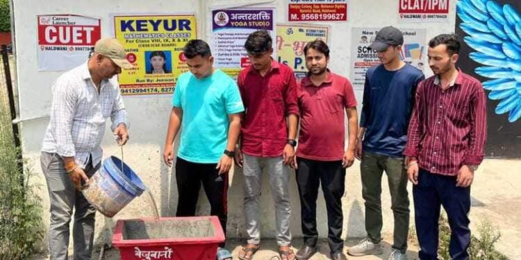 वंदे मातरम ग्रुप चला रहा अपनी शानदार मुहिम,ताकि कोई भी पशु पक्षी प्यासा ना रहे