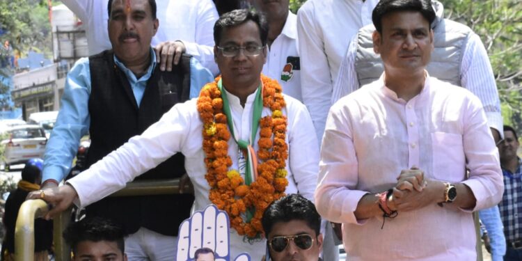 जनता को गुमराह करना बंद करें अजय भट्ट, 5 साल की सांसद निधि का ब्यौरा सार्वजनिक करें-:  प्रकाश जोशी।