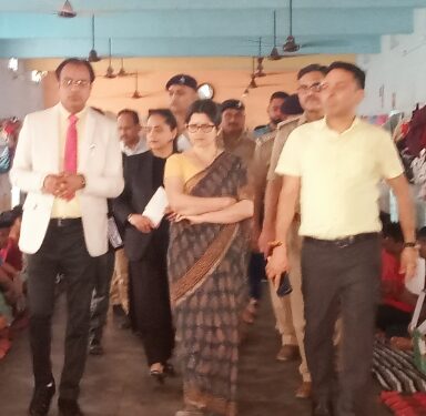 उप कारागार हल्द्वानी जिला नैनीताल में आयोजित चिकित्सा शिविर के दौरान माननीय जिला न्यायाधीश नैनीताल द्वारा माननीय जिला मजिस्ट्रेट एवं एस एस पी के साथ किया संयुक्त निरीक्षण