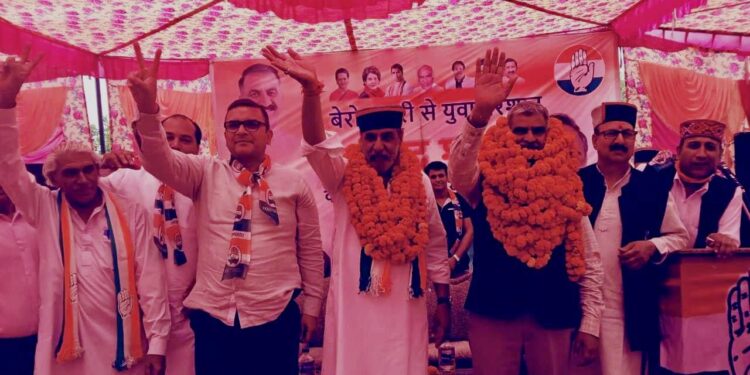 हल्द्वानी विधायक सुमित हृदयेश ने हिमांचल प्रदेश की ज्वालामुखी विधानसभा क्षेत्र में कांग्रेस लोकसभा प्रत्याशी आनंद शर्मा के समर्थन में किया जनसंपर्क व बैठक