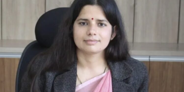 जनपद में वनाग्नि की बढती घटनाओें की रोकथाम हेतु किया गया टीमों का गठन