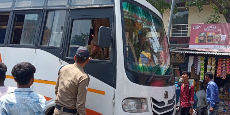 पर्यटन सीजन के दृष्टिगत बसों की कमी होने के समाचार प्राप्त होने पर लिया संज्ञान