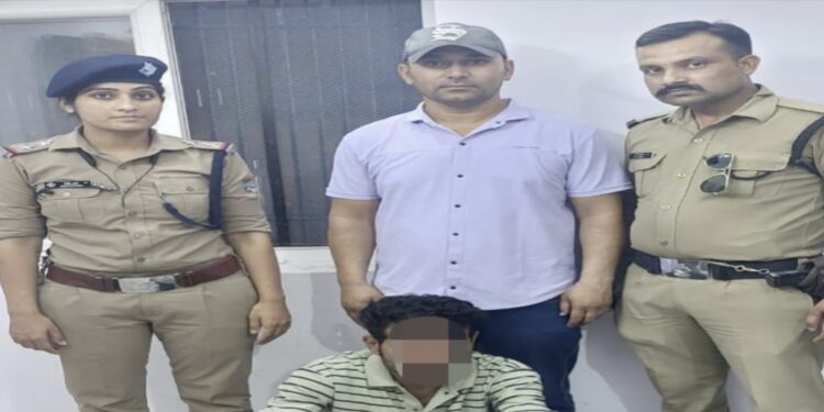 बनभूलपुरा पुलिस ने 01 सट्टे बाज व 01 स्मैक तस्कर को किया गिरफ्तार