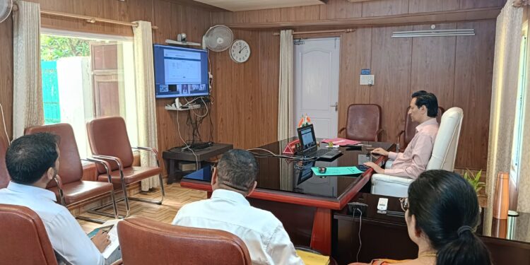 हल्द्वानी_सीएम धामी ने सीएम हेल्पलाइन 1905 की समीक्षा बैठक लेते हुए अधिकारियों को दिए स्पष्ट निर्देश