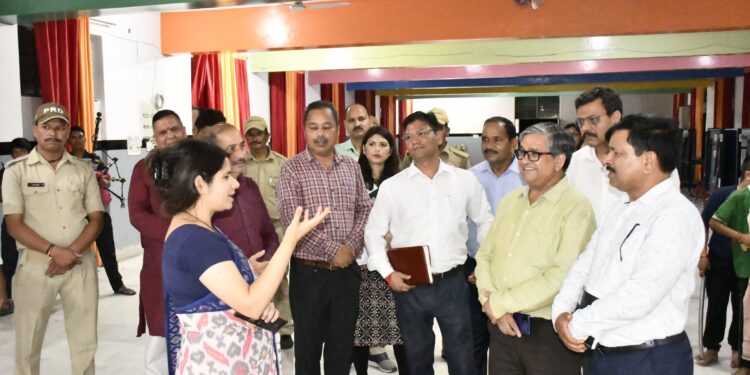 नैनीताल_डीएम वंदना ने किया इन विभागीय योजनाओं का स्थलीय निरीक्षण