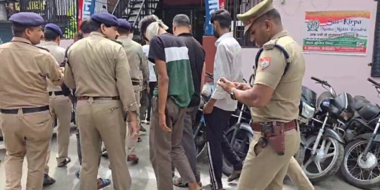 हल्द्वानी_सघन चैकिंग में शातिर अंतर्राज्यीय मोटरसाइकिल चोर गिरोह का हुआ पर्दाफाश