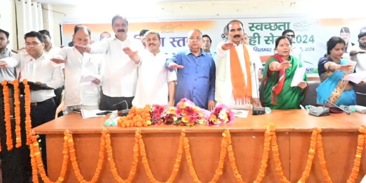 हल्द्वानी_राष्ट्रपिता महात्मा गांधी की जयन्ती पर स्वच्छता के प्रति जागरूक रहने का दिया गया संदेश