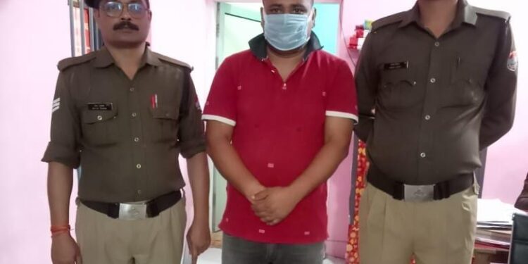 लालकुआं क्षेत्र में लंबे समय से फरार चल रहे वारंटी को नैनीताल पुलिस ने किया गिरफ्तार