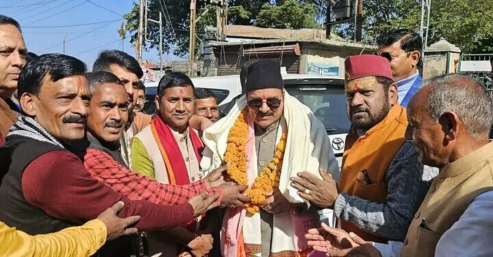 रोडवेज परिसर व लोक निर्माण विभाग के गेस्ट हाउस को लेकर सचिवो से करी तत्काल कार्यवाही कर जीर्णोद्धार की बात