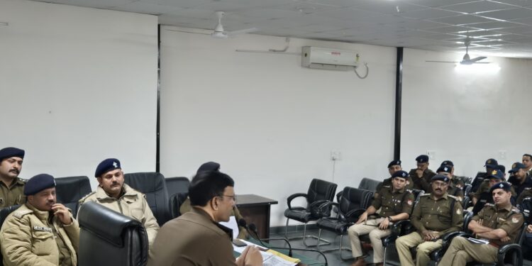 हल्द्वानी शहर में वी0आई0पी0 कार्यक्रम के दृष्टिगत एस0पी0 सिटी हल्द्वानी के पुलिस कर्मियों को किया ब्रीफ