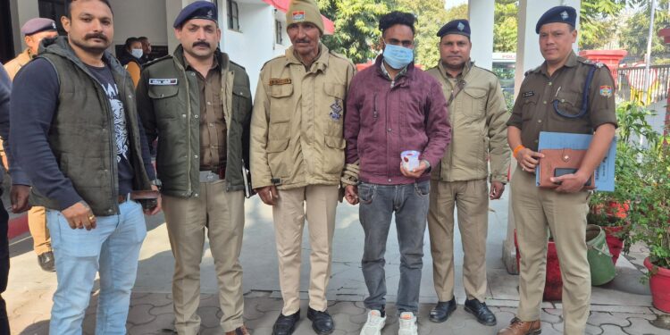 लालकुआँ पुलिस और एसओजी को एक बार फिर मिली बड़ी सफलता, स्मैक के साथ एक गिरफ्तार