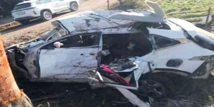 हल्द्वानी में सड़क हादसे में मां बेटे की हुई दर्दनाक मौत – चालक गंभीर