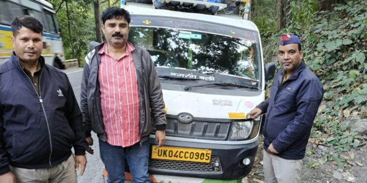 परिवहन दलों के प्रवर्तन कार्रवाई में 107 वाहनों के चालान 05 वाहन सीज