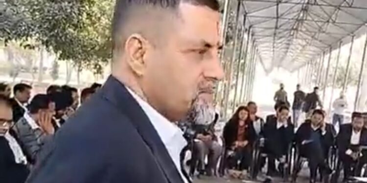 अधिवक्ता संशोधन अधिनियम के खिलाफ वकीलों की हड़ताल जारी चौथे दिन भी किया जोरदार प्रदर्शन